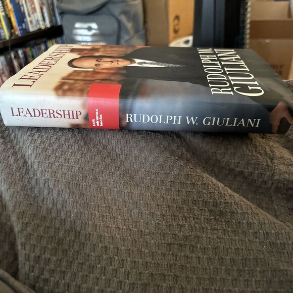 Rudy Giuliani:  Leadership. 2002 HC First Ed. NYC Mayor. Politics. - Picture 3 of 11